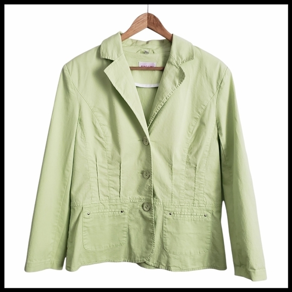 Biaggini Jackets & Blazers - Biaggini Women's Lime Green Light Weight Spring Blazer